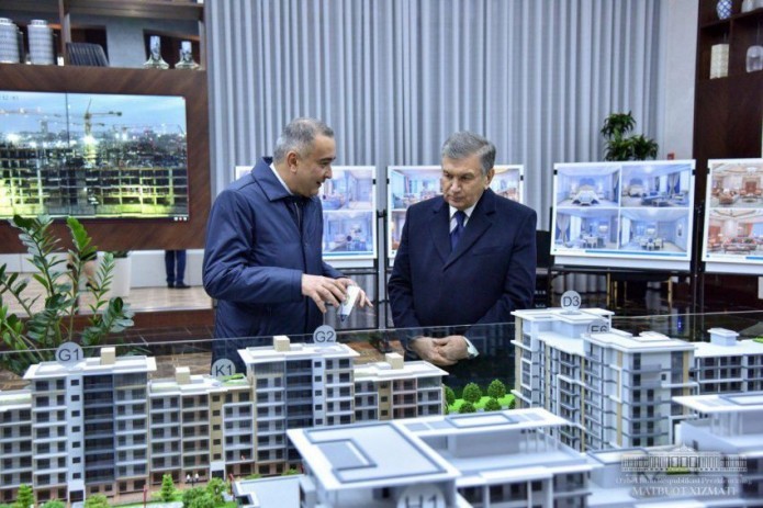 Shavkat Mirziyoyev inspects construction of Tashkent City