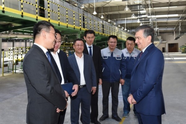 President Shavkat Mirziyoyev visits town of Angren