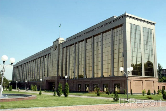 В Узбекистане создано Министерство экономики и промышленности