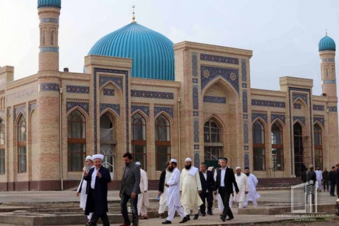 В Узбекистане отложили "Неделю зиёрат туризма"