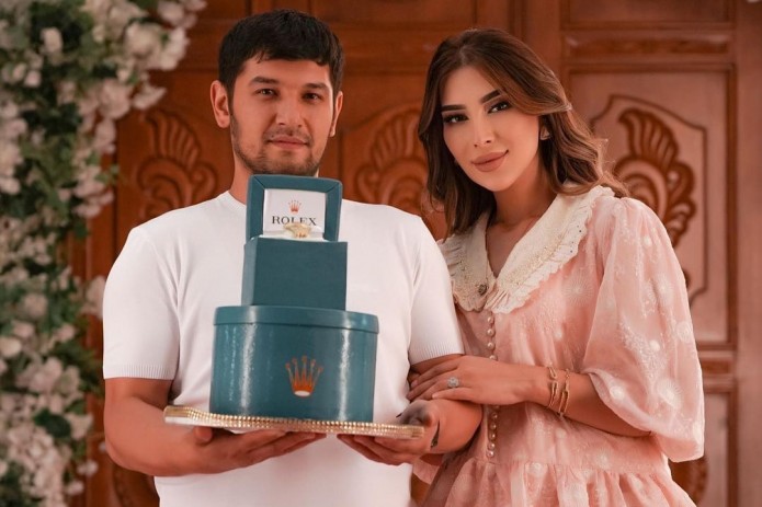 Instabloger eriga ikkinchi xotin sovg‘a qilib, qo‘shxotinlikni targ‘ib qilgan videosi uchun uzr so‘rab chiqdi