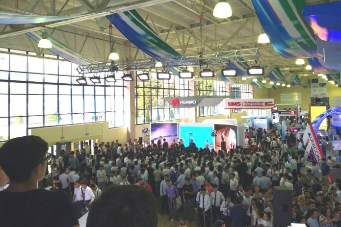 Uzbekistan`s youth choose Huawei