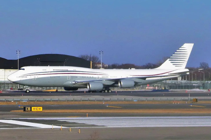 Pentagon Qatar tomonidan Trampga sovg‘a qilingan samolyotni qabul qildi