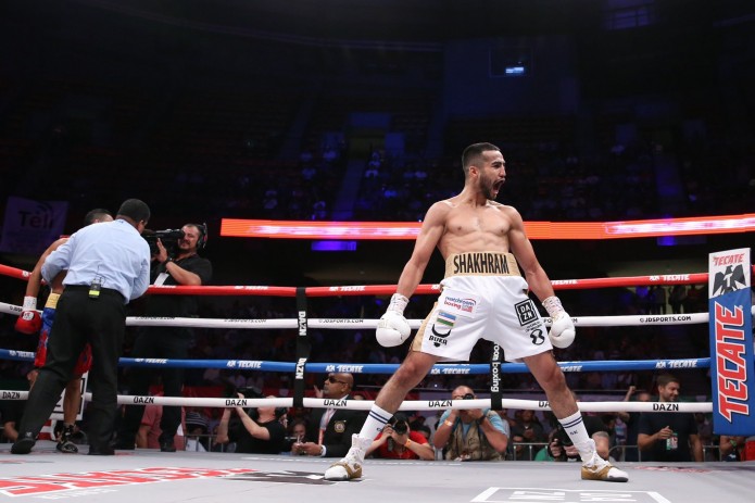 Shaxram G'iyosov muddatidan oldin raqibini mag'lub etdi