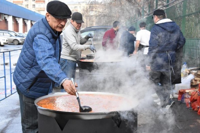 Moscow prepares largest laghman in the world