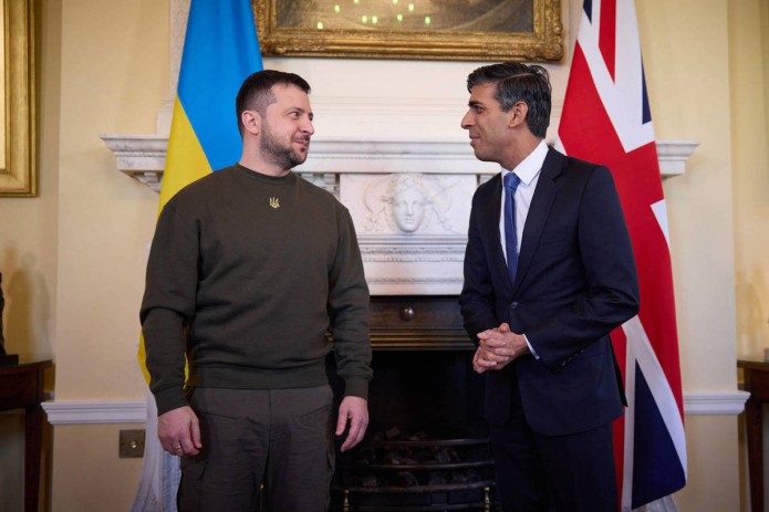 Zelenskiy Buyuk Britaniya bosh vaziri bilan don eksportini muhokama qildi