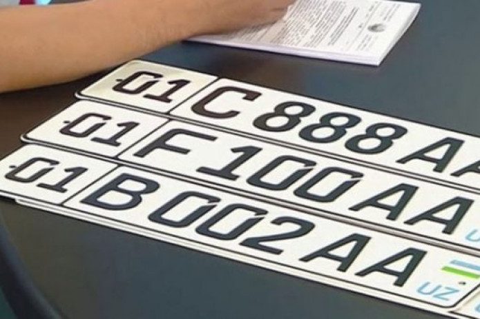 Auksionda eng qimmat “chiroyli” avtoraqam 722,3 mln so‘mga sotildi