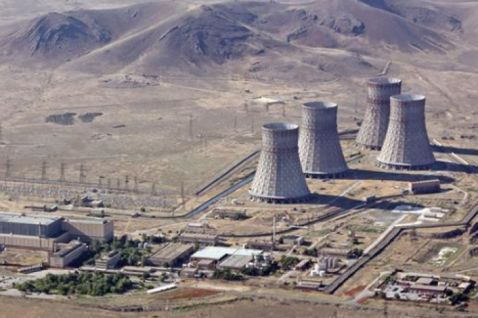 Азербайджан пригрозил нанести удар по армянской АЭС