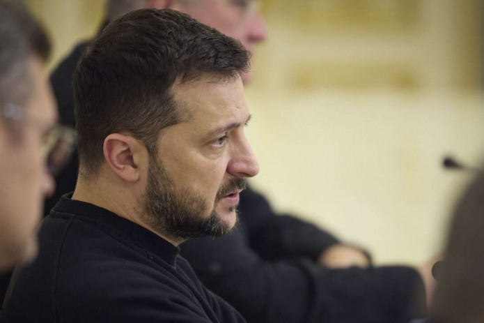 "Agar G‘arb Ukrainani qo‘llab-quvvatlashni to‘xtatsa, biz chekinamiz" — Zelenskiy Isroil-Hamas urushi tufayli Ukrainaga qurol yetkazib berish sekinlashganini aytdi