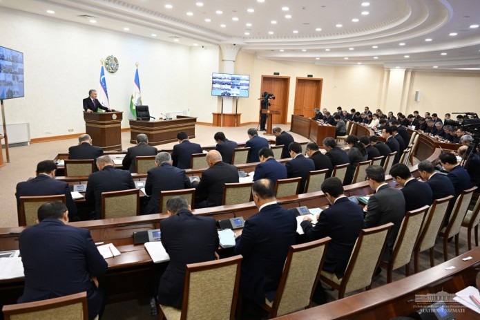 Investitsiyalar va tashqi savdo vaziri o‘rinbosari B.Abidov va Texnik tartibga solish agentligi rahbari D.Sattarov lavozimidan ozod qilindi