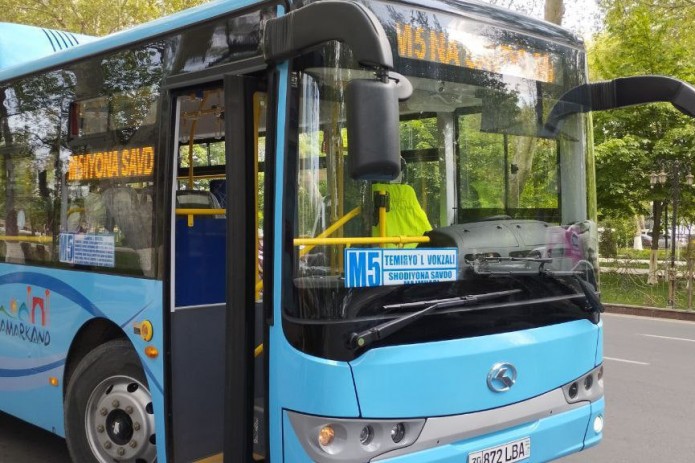 Liliput porno videolar Porno video: Men juda kop karta oynaganman