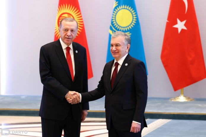 O‘zbekiston Prezidenti Turkiya yetakchisini Prezident saylovidagi g‘alabasi bilan tabrikladi