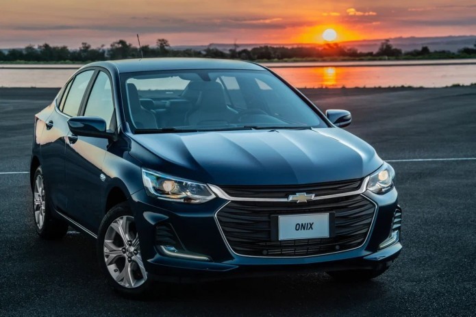 Uzbek monopoly auto maker presents Chevrolet Onix