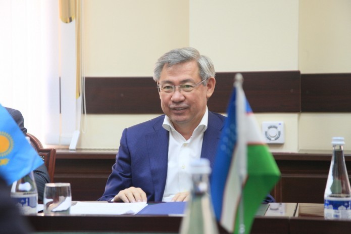 Kazakhstani logistics companies to use hubs of Uzbekistan