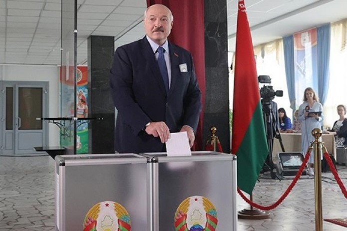 Ekzit-pol natijalariga ko'ra Lukashenko g'alaba qozondi