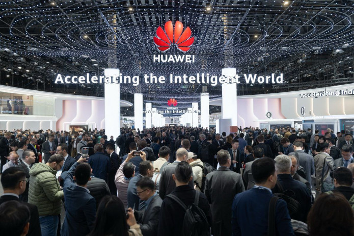 Huawei aloqa operatorlariga biznes, infratuzilma, ekspluatatsiya va xizmat ko‘rsatishlarni sun’iy intellekt (SI) yordamida o‘zgartirishga yordam bermoqda