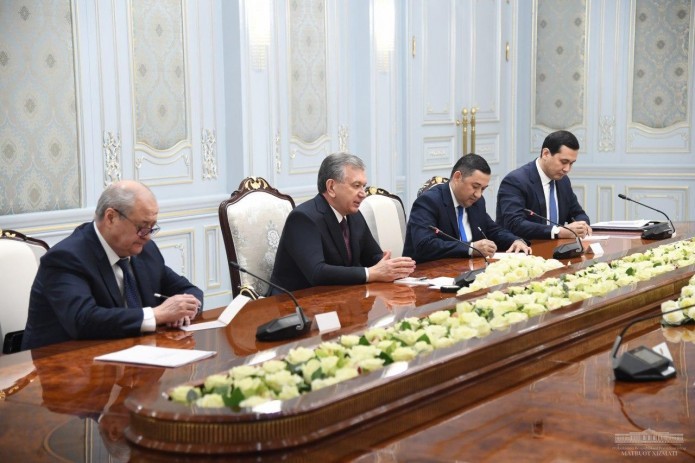President Shavkat Mirziyoyev receives Hungarian delegation