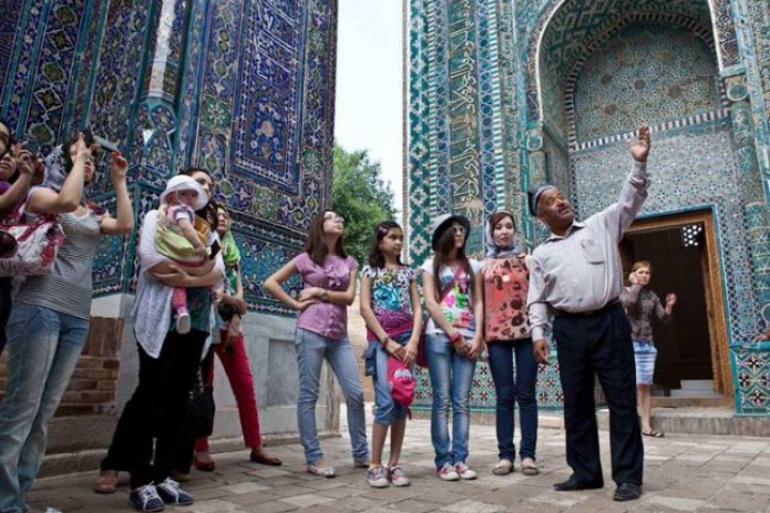 Иностранцам разрешат пребывать в Узбекистане без регистрации до 30 дней