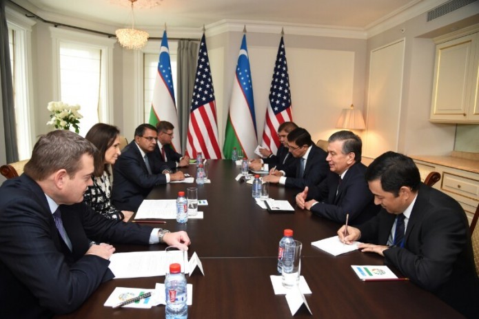 President of Uzbekistan meets with representatives of business circles of America