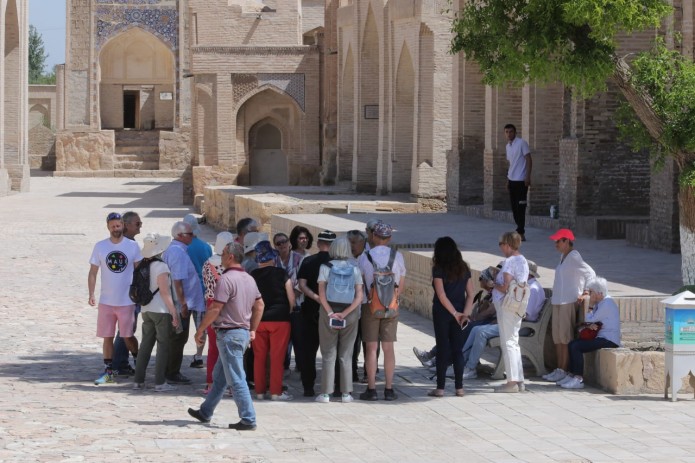 9 oyda O'zbekistonga eng ko'p qaysi davlatdan turistlar kelgan?