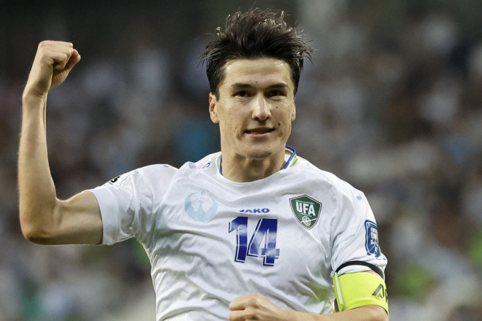 Элдор Шомуродов йилнинг энг яхши футболчиси бўлди