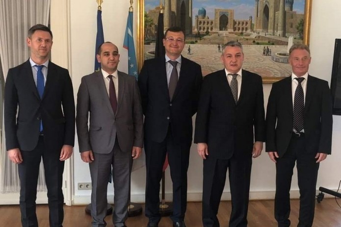 Посол Дильёр Хакимов провел переговоры в люксембургском филиале «Газпромбанка»