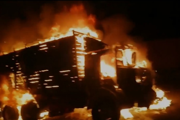 В Ахангаране в ДТП загорелись Lacetti и КамАЗ