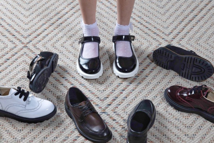 Shifokor yangi o‘quv yili oldidan poyabzal tanlash bo‘yicha o‘quvchi va talabalarga tavsiyalar berdi