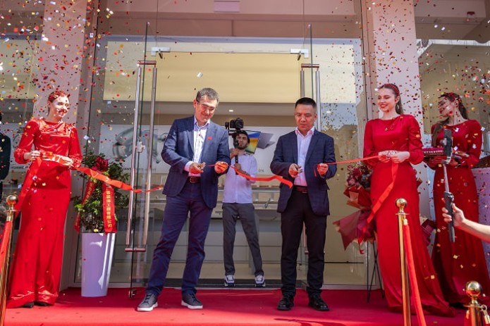 Toshkent markazida Huawei Experience Store ochildi