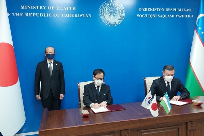 Япония подарила Узбекистану медоборудование на $7 млн