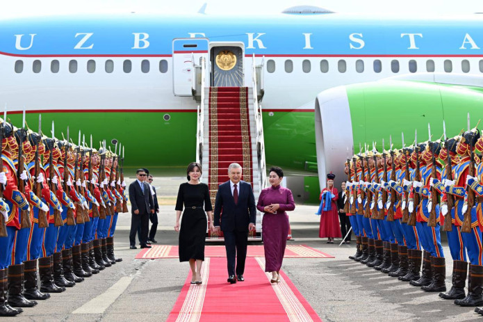 O‘zbekiston Prezidentining Mo‘g‘ulistonga davlat tashrifi boshlandi