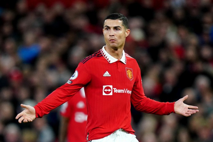 “Manchester Yunayted” Ronaldu bilan amaldagi shartnomani bekor qilmoqchi