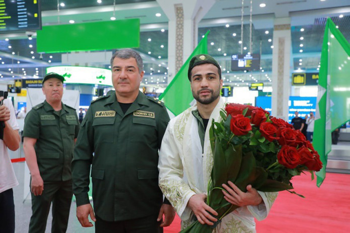 Shahram G‘iyosov tantanali kutib olindi