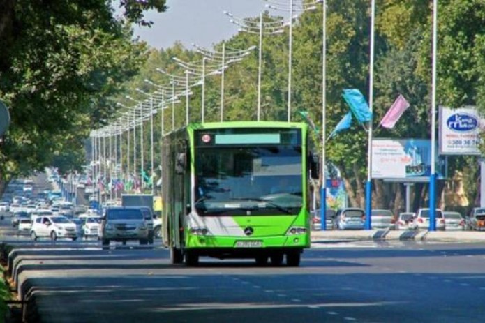It uslubidagi ayollar dumbalarining fotosuratlari