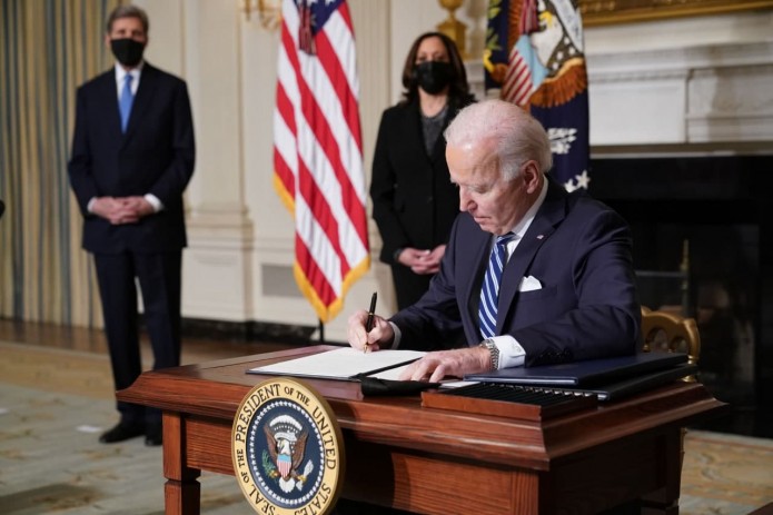 Джо Байден подписал закон о повышении потолка госдолга США на $2,5 трлн