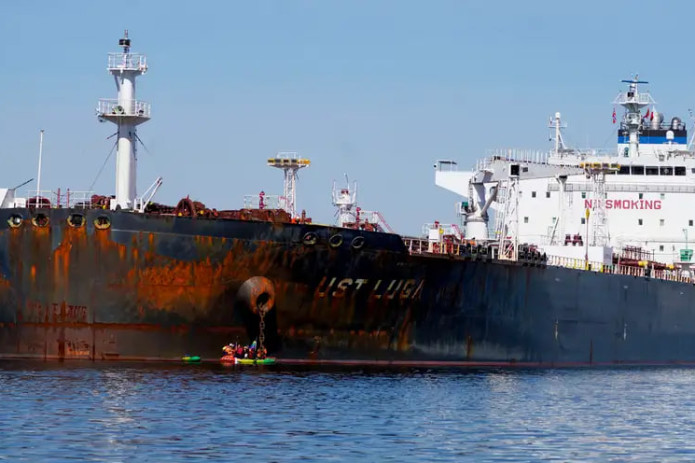 Ispaniya Rossiyaning "soya floti"ga tegishli tankerni hibsga olmadi