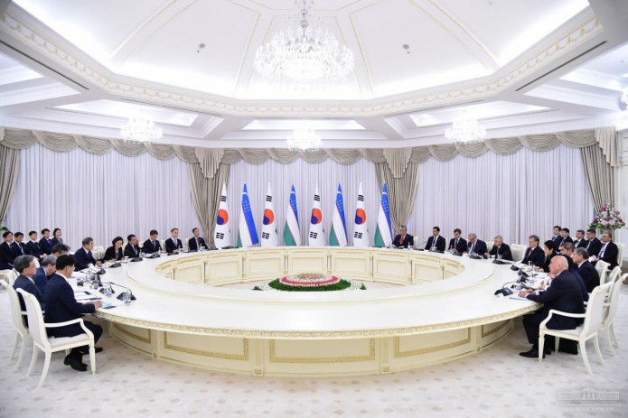 Президенты Узбекистана и Республики Корея провели переговоры