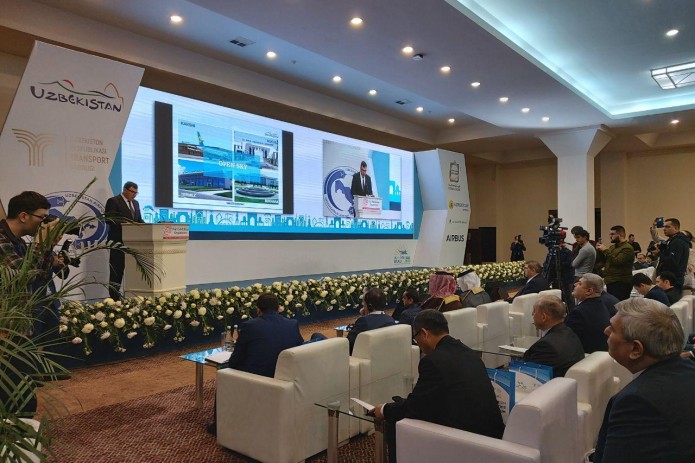 В Ташкенте начался первый Международный авиационный форум