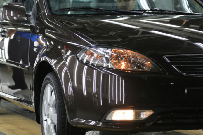 Антимонопольный комитет предписал UzAuto Motors снизить цены на автомобили