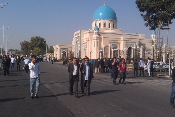 Masjitlar Rasmi Toshkentda taroveh namozi sabab masjidlar yaqinidagi yo‘llar yopiladi ...