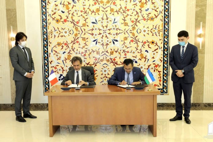 Минфин Узбекистана и инвестиционный банк "Lazard" договорились о сотрудничестве
