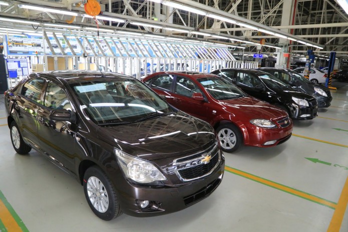 Экспорт узбекских авто увеличился почти на $85 млн.