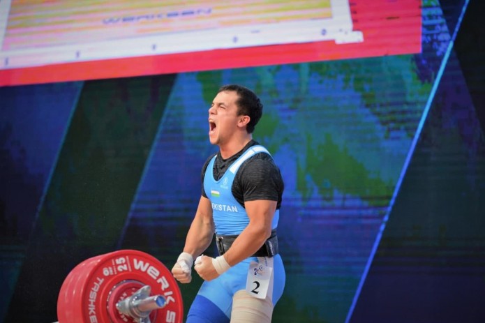 Og'ir atletika: Doston Yoqubov Osiyo chempionatida biryo'la 2 ta oltin va 1 ta bronza medal qo'lga kiritdi