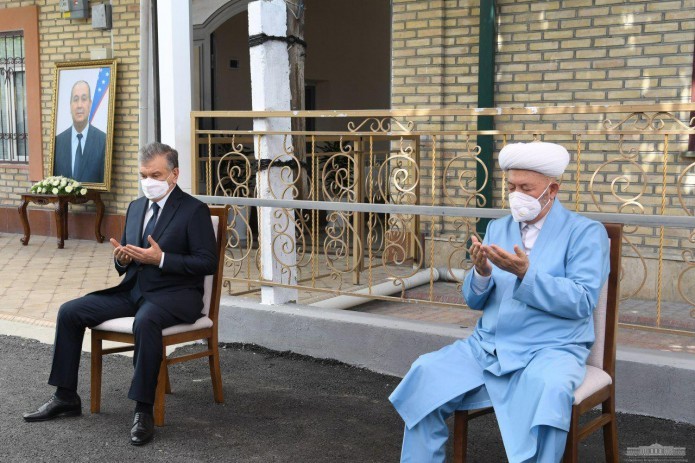 Shavkat Mirziyoyev visits house of Karim Kamalov