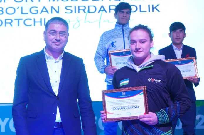 Yadro uloqtirish: Malika Nasriddinova bir musobaqada ikki rekordni yangiladi