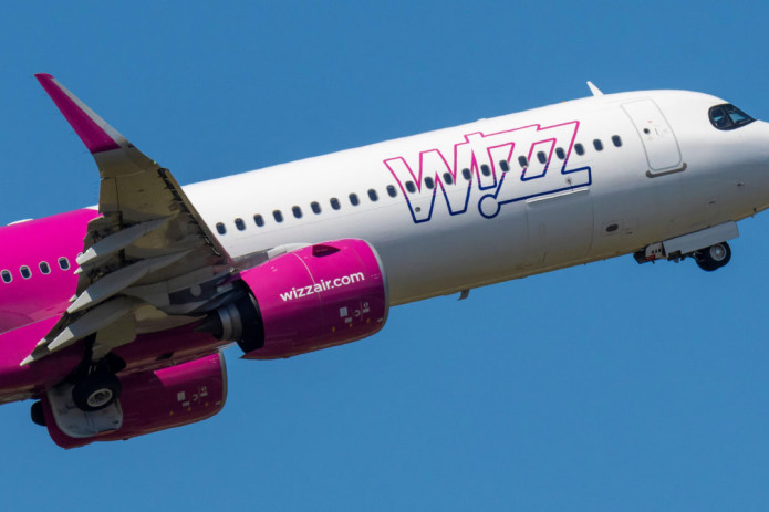 "Wizzair” aviakompaniyasi O‘zbekistonga reyslarida o‘zbek tilida xizmat ko‘rsatishni taʼminlaydigan bo‘ldi