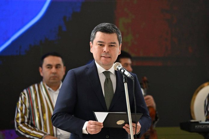 Sherzod Asadov ustoz jurnalistlar yig‘ilgan tadbirda qatnashdi