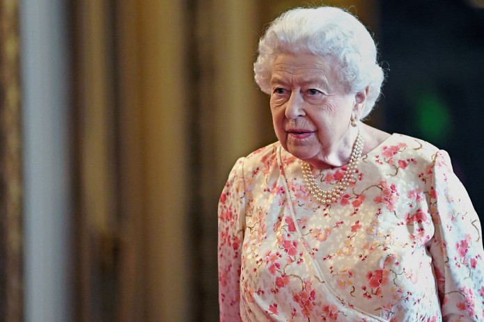 Королева Великобритании выступит с обращением к нации в четвертый раз за годы правления