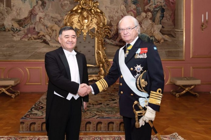 Посол Узбекистана вручил верительные грамоты королю Швеции