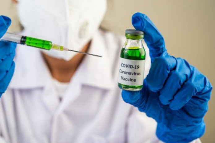 Российская вакцина от коронавируса поступила в оборот